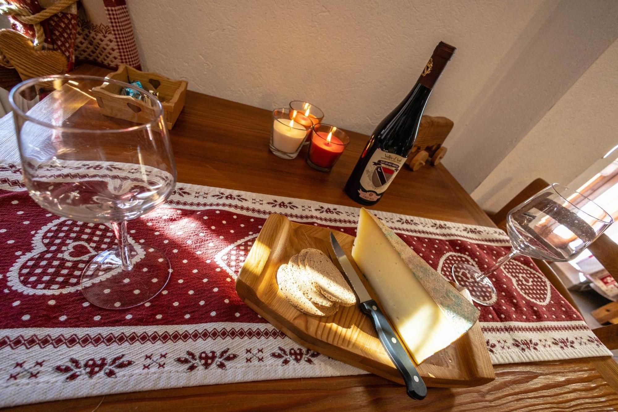 Lo Ni Di Candolle Gignod Bagian luar foto